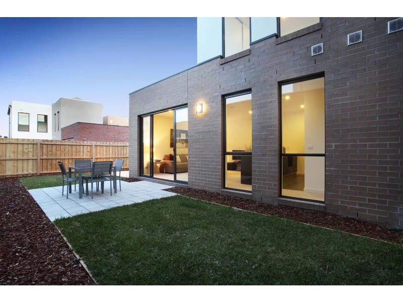 8 Beame Street, Footscray VIC 3011