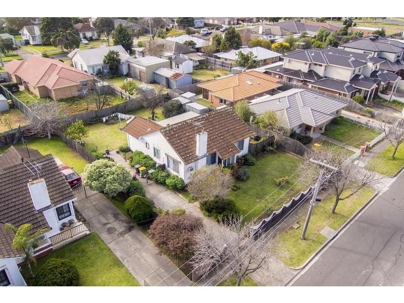 12 Winston Street, Maidstone VIC 3012