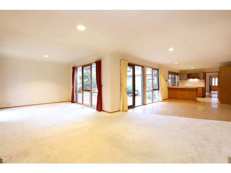 15 Ballarat Road, Footscray VIC 3011