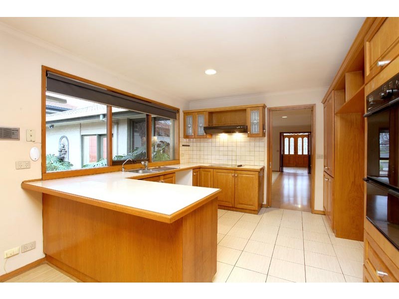 15 Ballarat Road, Footscray VIC 3011