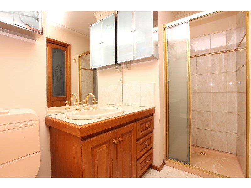 15 Ballarat Road, Footscray VIC 3011