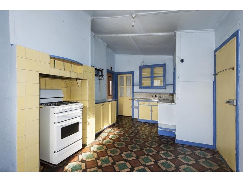 34 Coronation Street, Kingsville VIC 3012