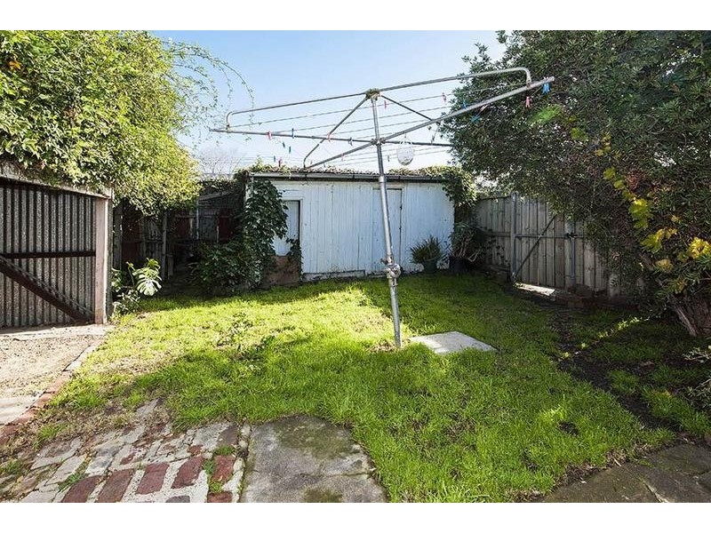 34 Coronation Street, Kingsville VIC 3012