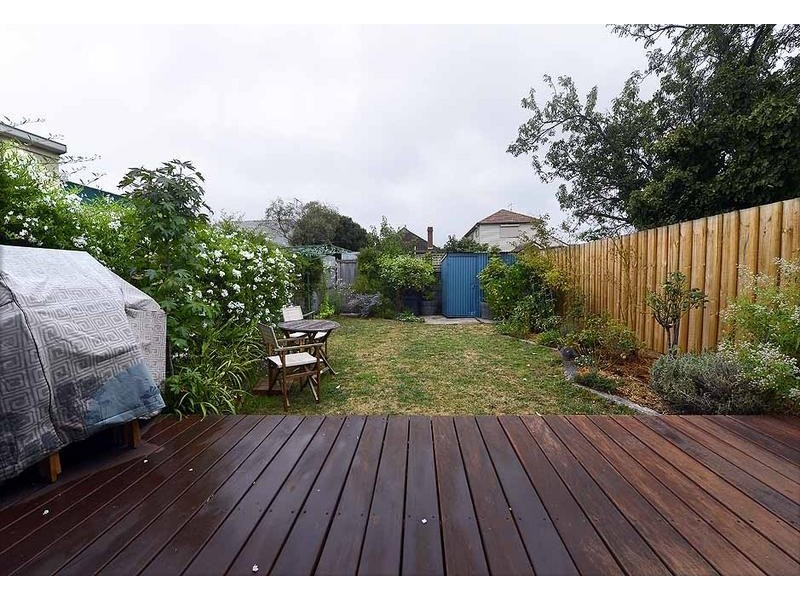 17 Alfred Street, Seddon VIC 3011