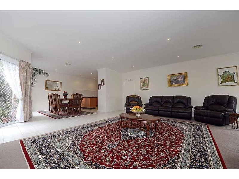 6 Eva Street, Sunshine West VIC 3020