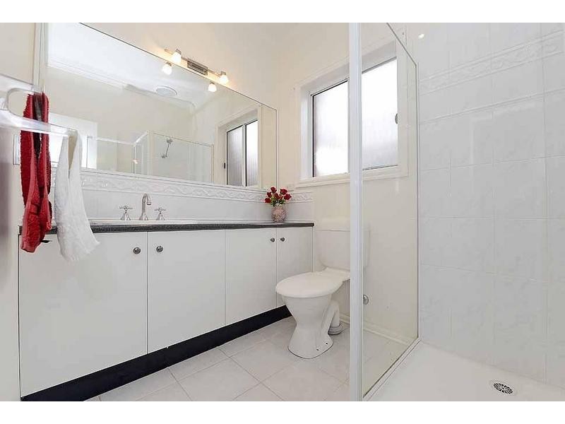 6 Eva Street, Sunshine West VIC 3020