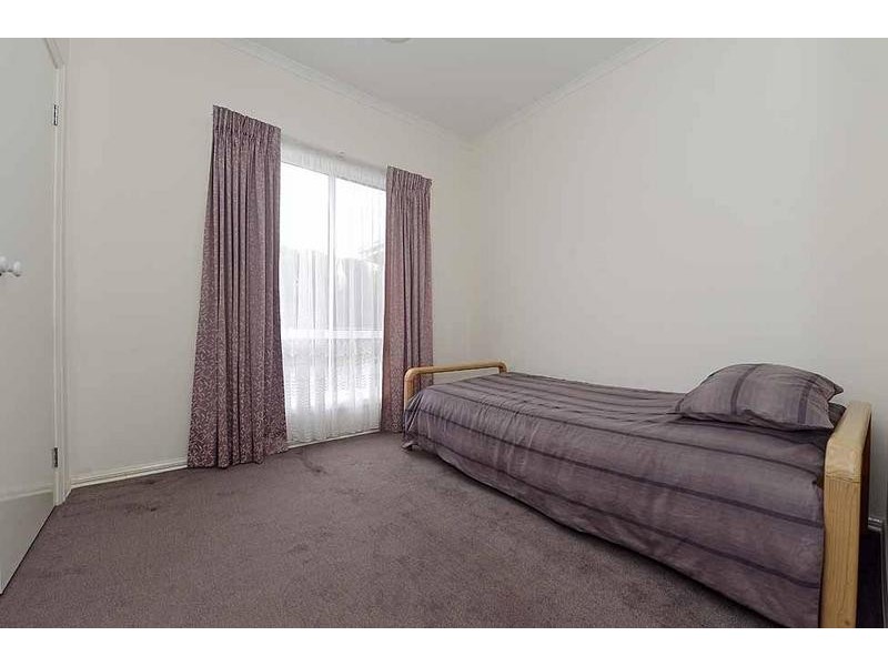 6 Eva Street, Sunshine West VIC 3020