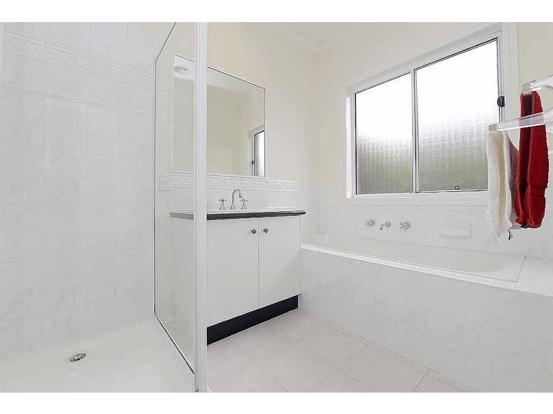 6 Eva Street, Sunshine West VIC 3020