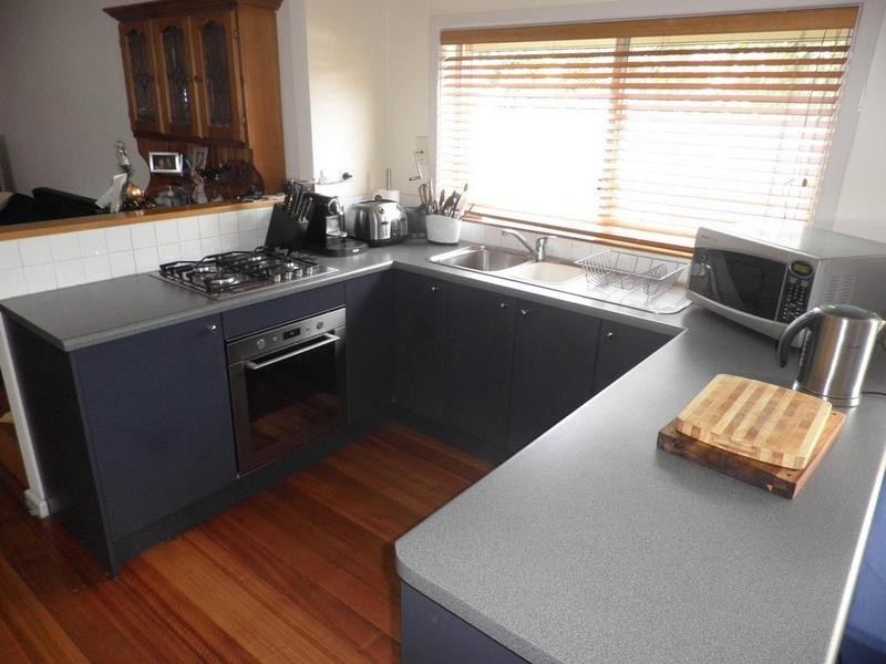 2/145 Essex Street, West Footscray VIC 3012