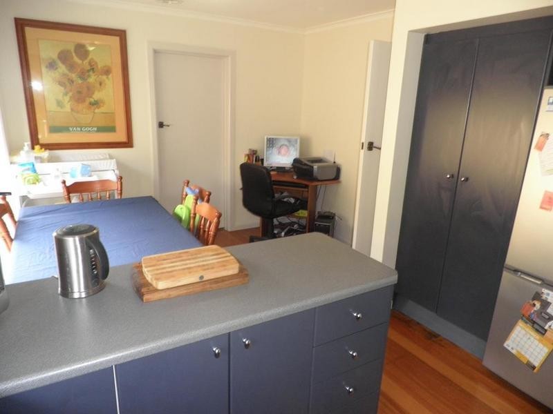 2/145 Essex Street, West Footscray VIC 3012