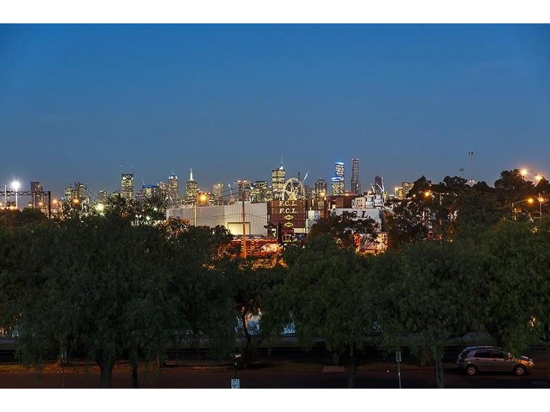 8 Levien Lane, Footscray VIC 3011