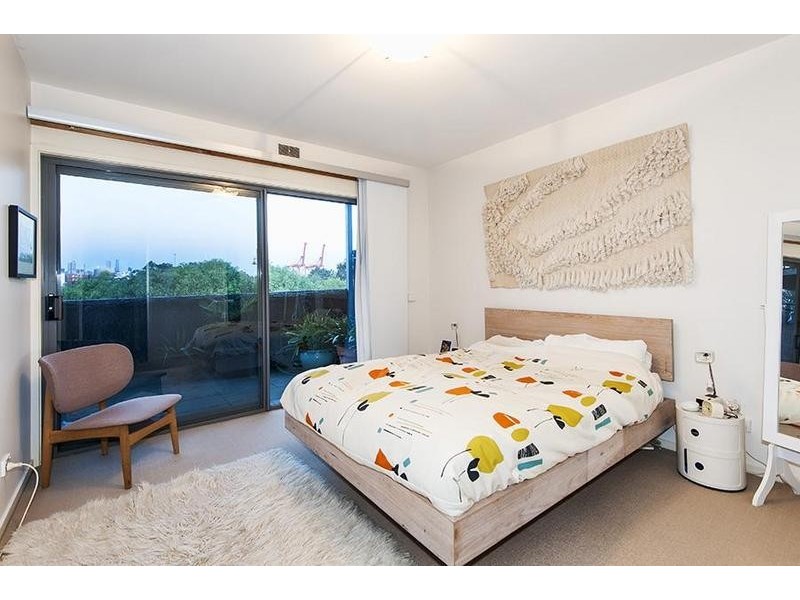 8 Levien Lane, Footscray VIC 3011