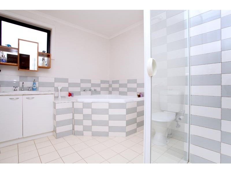 5/4 Huntly Street, Footscray VIC 3011