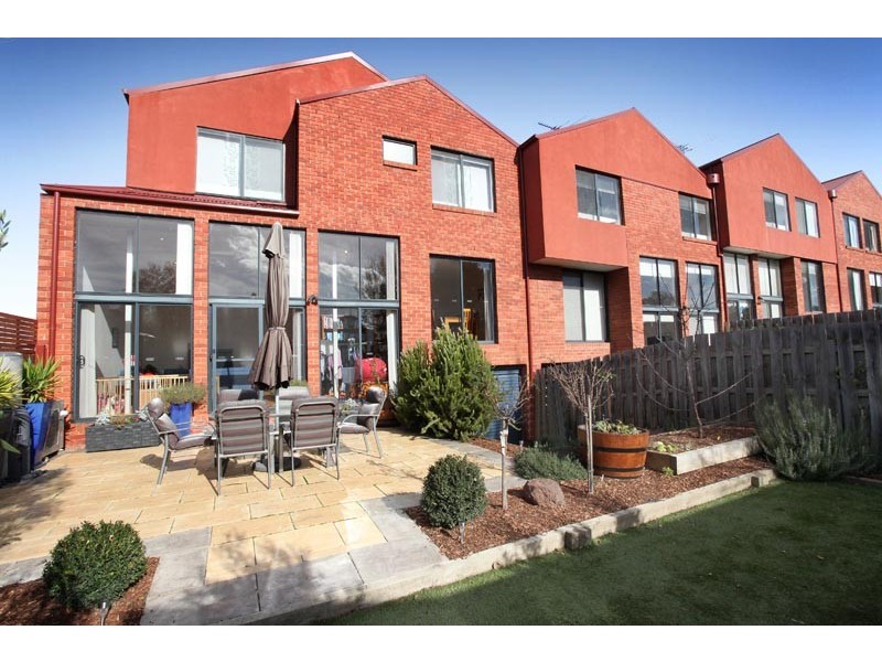 5/4 Huntly Street, Footscray VIC 3011