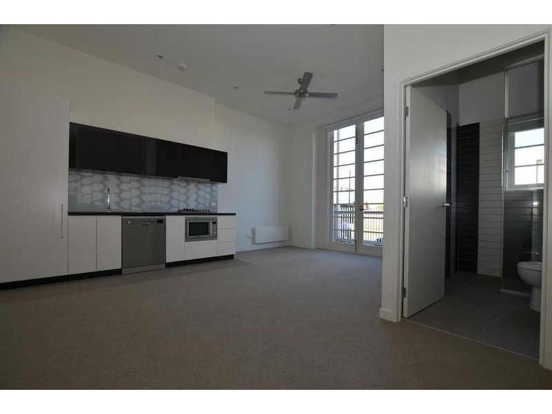 5/64 Cross Street, Footscray VIC 3011