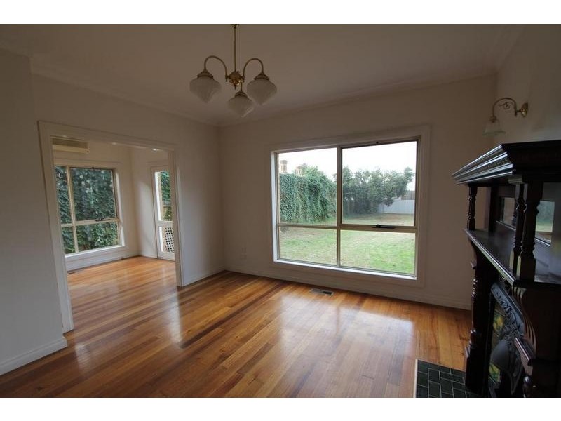 194 Douglas Parade, Williamstown VIC 3016