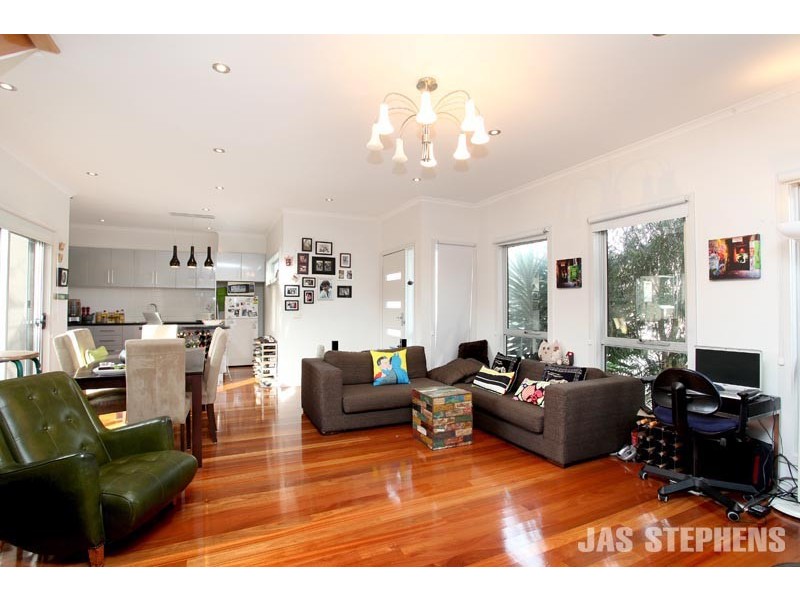 16 Burns Street, Yarraville VIC 3013