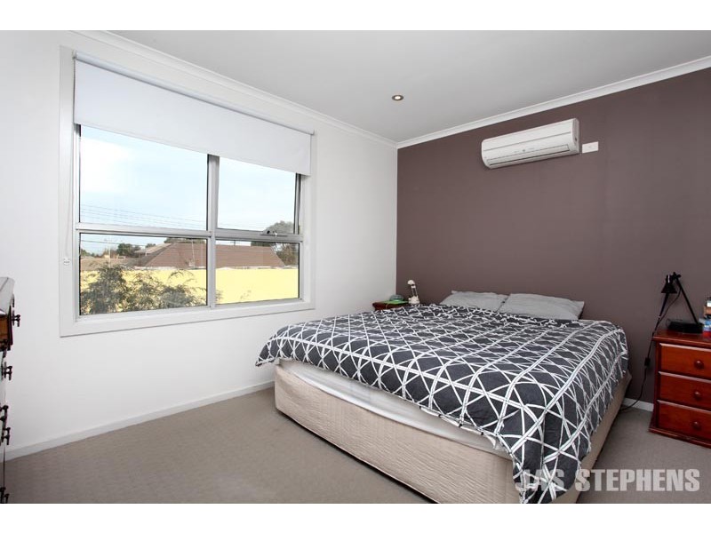 16 Burns Street, Yarraville VIC 3013