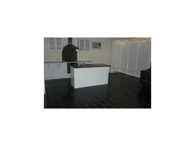 18 Adelaide Street, Footscray VIC 3011