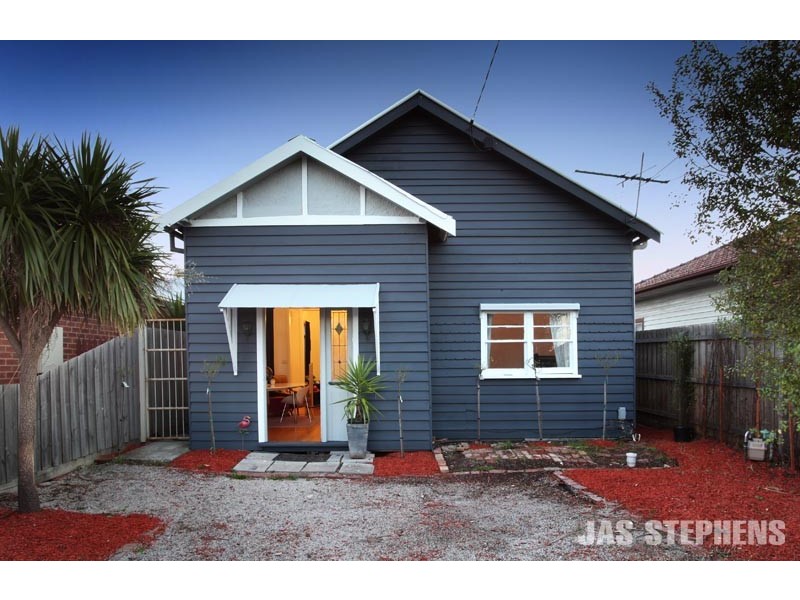 137 Ballarat Road, Maidstone VIC 3012