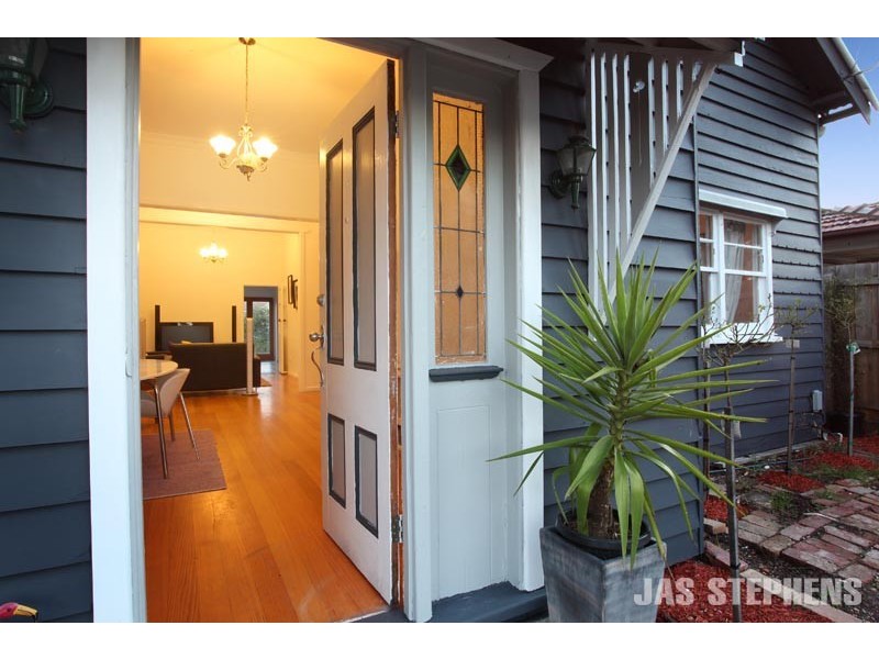 137 Ballarat Road, Maidstone VIC 3012