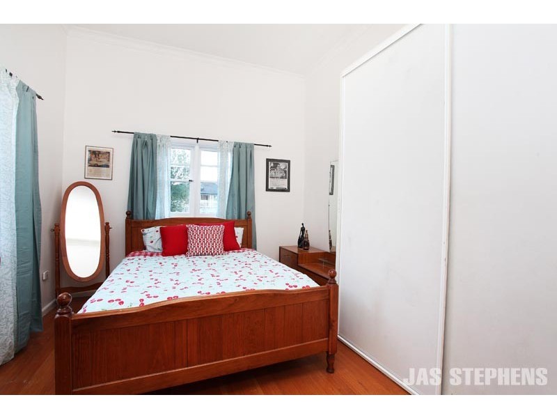 137 Ballarat Road, Maidstone VIC 3012