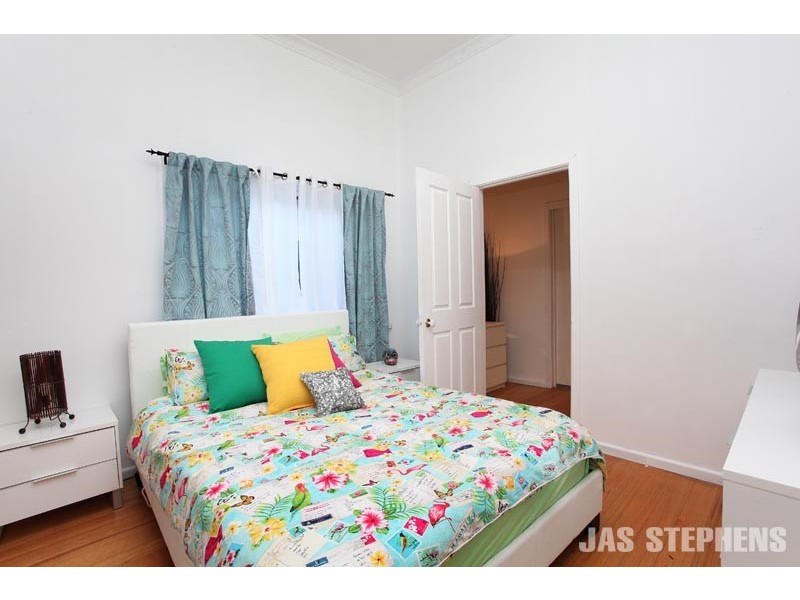 137 Ballarat Road, Maidstone VIC 3012