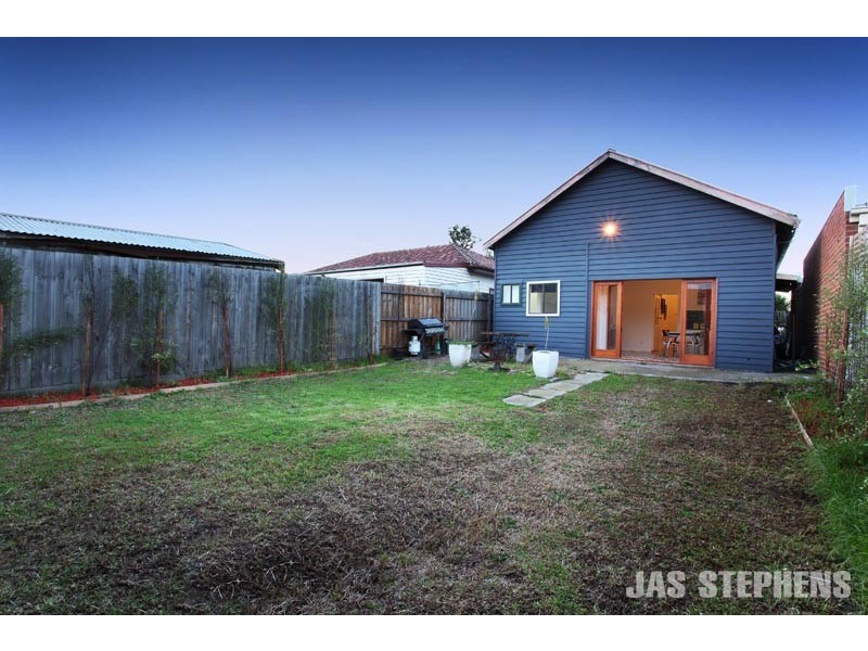137 Ballarat Road, Maidstone VIC 3012