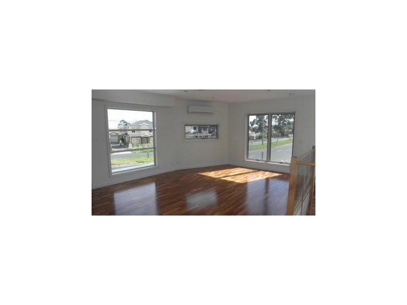 17 Churchill Street, Maidstone VIC 3012