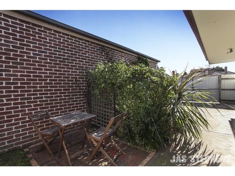 2 Corris Street, Yarraville VIC 3013