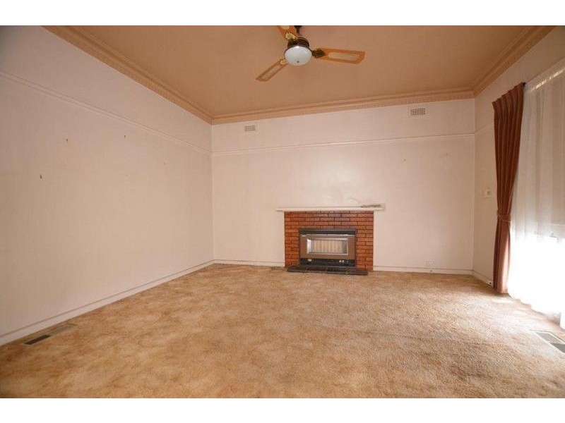 2 Vine Street, West Footscray VIC 3012