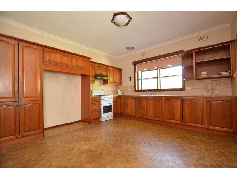 2 Vine Street, West Footscray VIC 3012