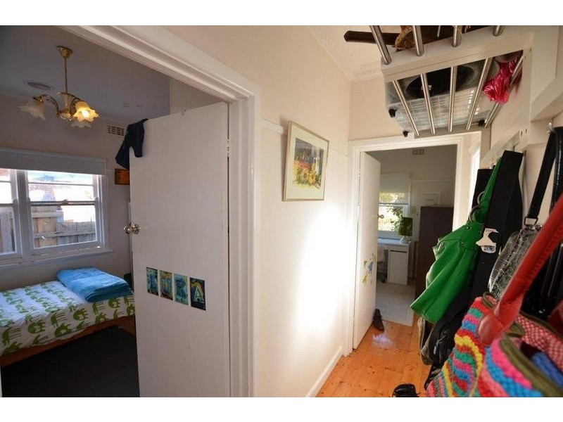 1/6 Farnsworth Street, Sunshine VIC 3020