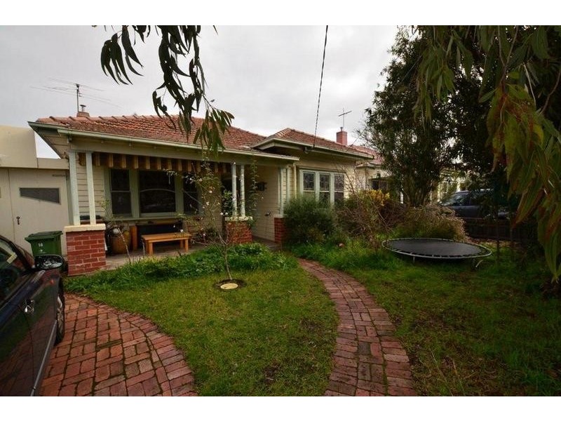 18 Bena Street, Yarraville VIC 3013