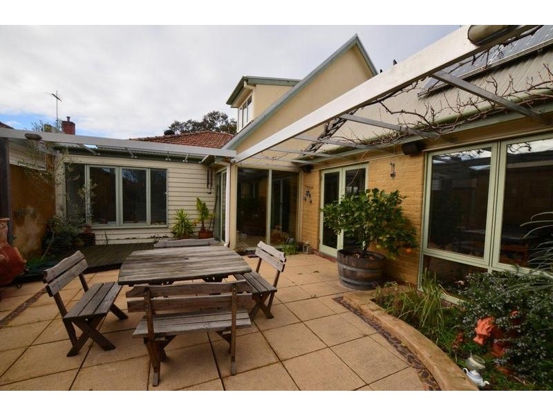 18 Bena Street, Yarraville VIC 3013