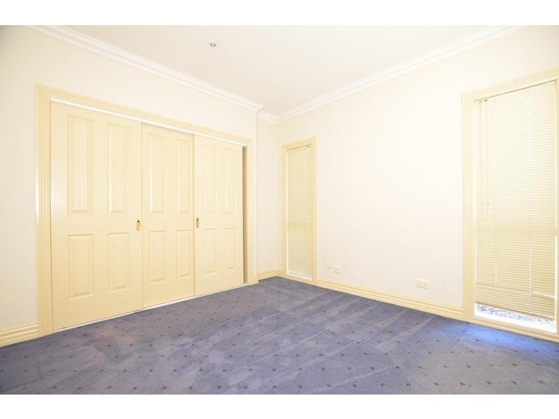 4/39 Stephenson Street, Spotswood VIC 3015