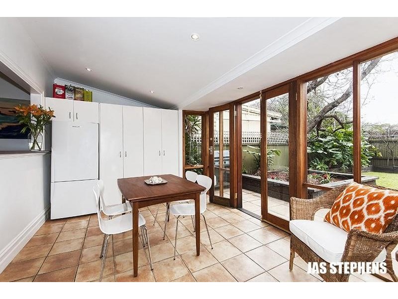 16 Buckingham Street, Footscray VIC 3011