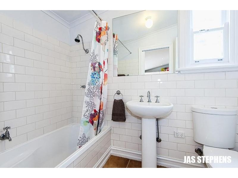 16 Buckingham Street, Footscray VIC 3011