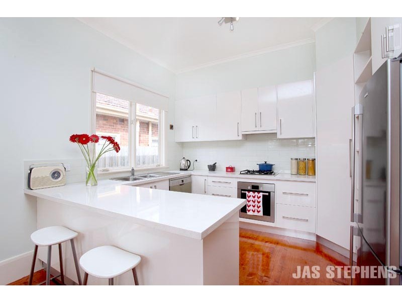 32 Tucker Street, West Footscray VIC 3012