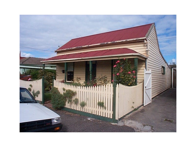 8 Dickens Street, Yarraville VIC 3013