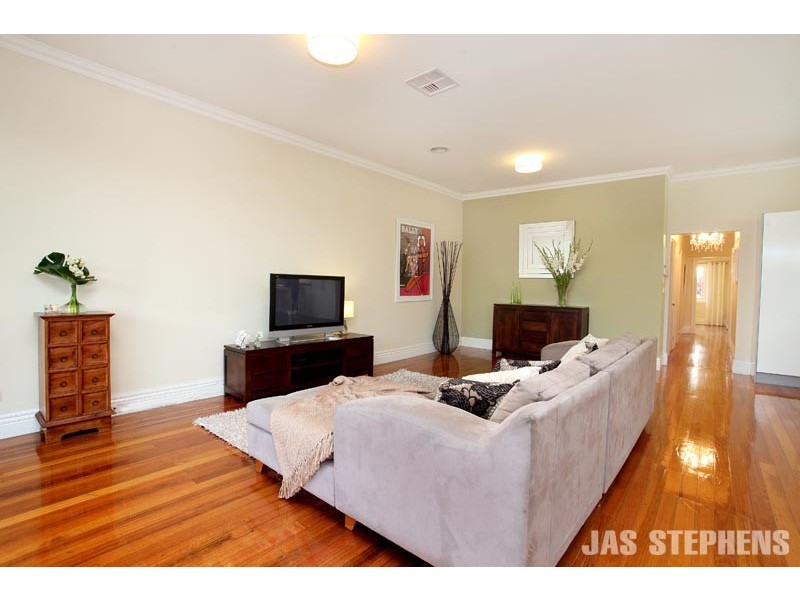 13 Palmerston Street, West Footscray VIC 3012