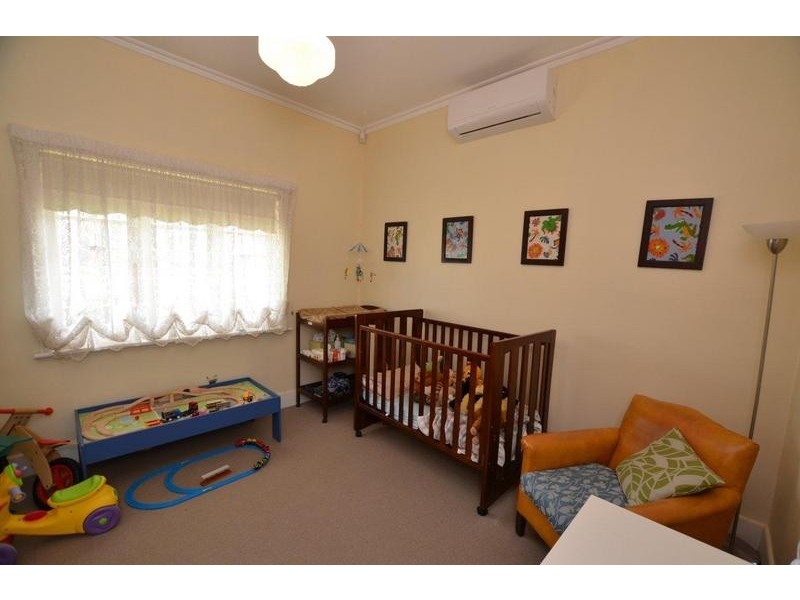 27 Wales Street, Kingsville VIC 3012