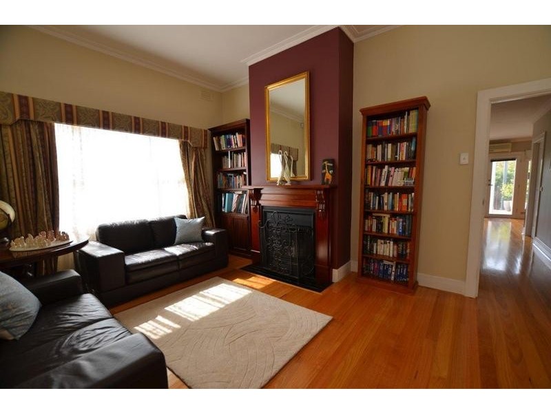 27 Wales Street, Kingsville VIC 3012