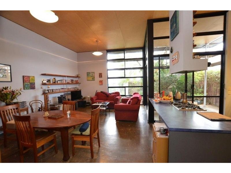 198 Somerville Road, Kingsville VIC 3012