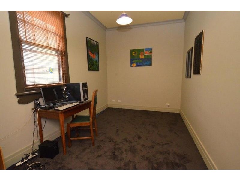 198 Somerville Road, Kingsville VIC 3012