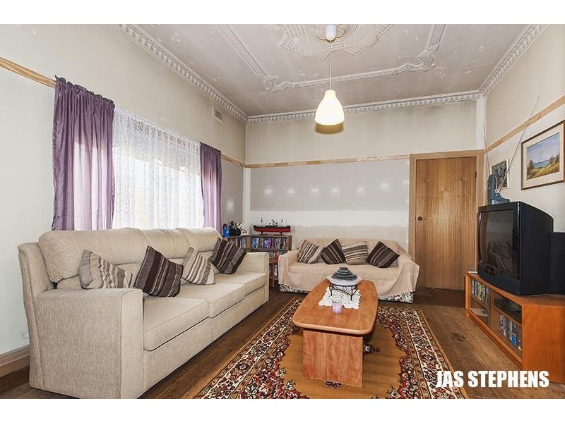 50 Hyde Street, Seddon VIC 3011