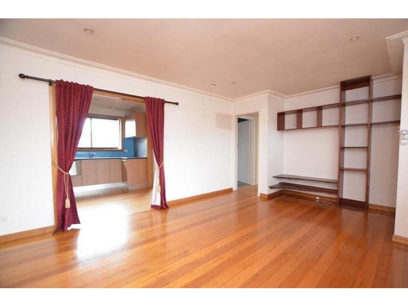 2/67 Saltley Street, South Kingsville VIC 3015