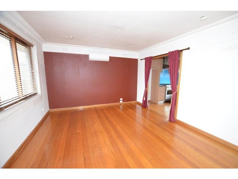 2/67 Saltley Street, South Kingsville VIC 3015