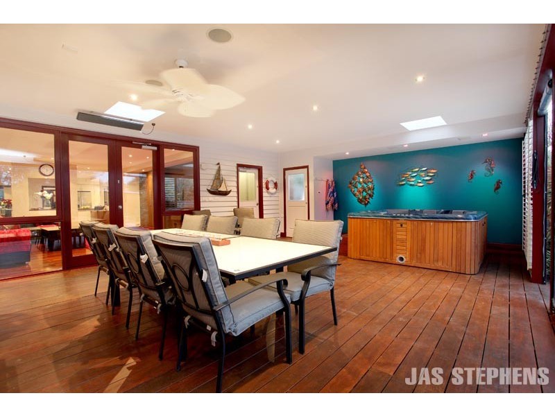 4 Webster Street, Seddon VIC 3011