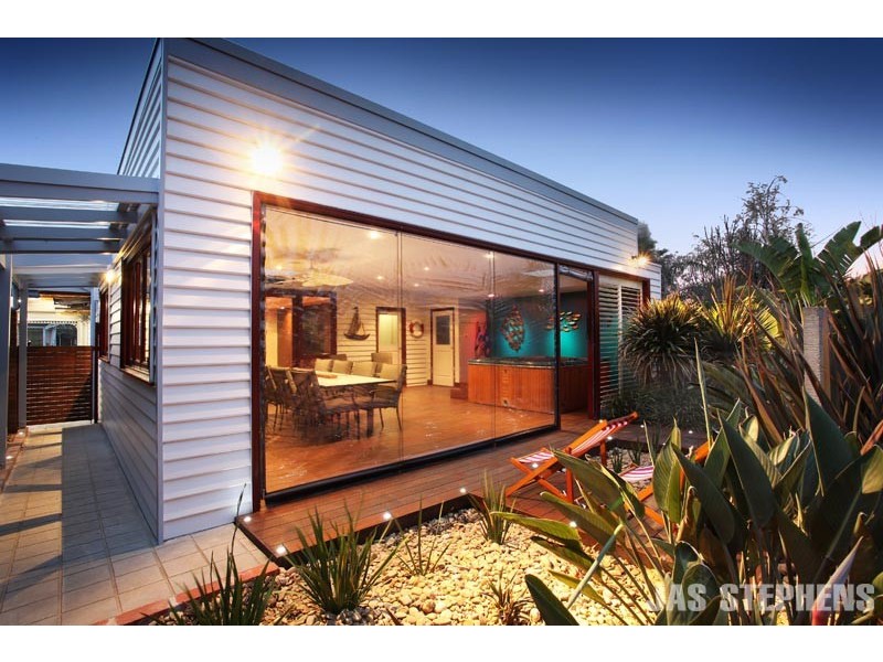 4 Webster Street, Seddon VIC 3011